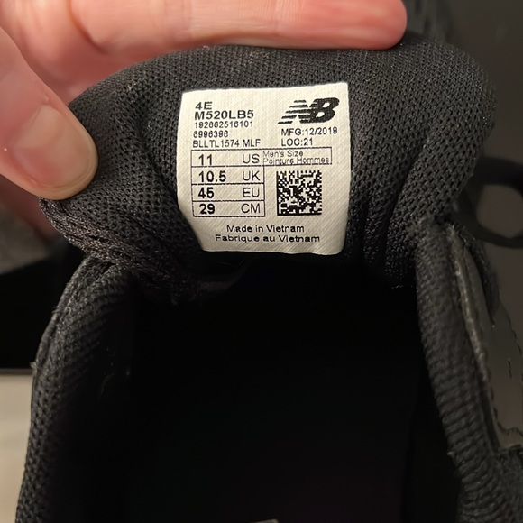 New Balance 520 Comfort Ride Sneakers - Picture 8 of 9